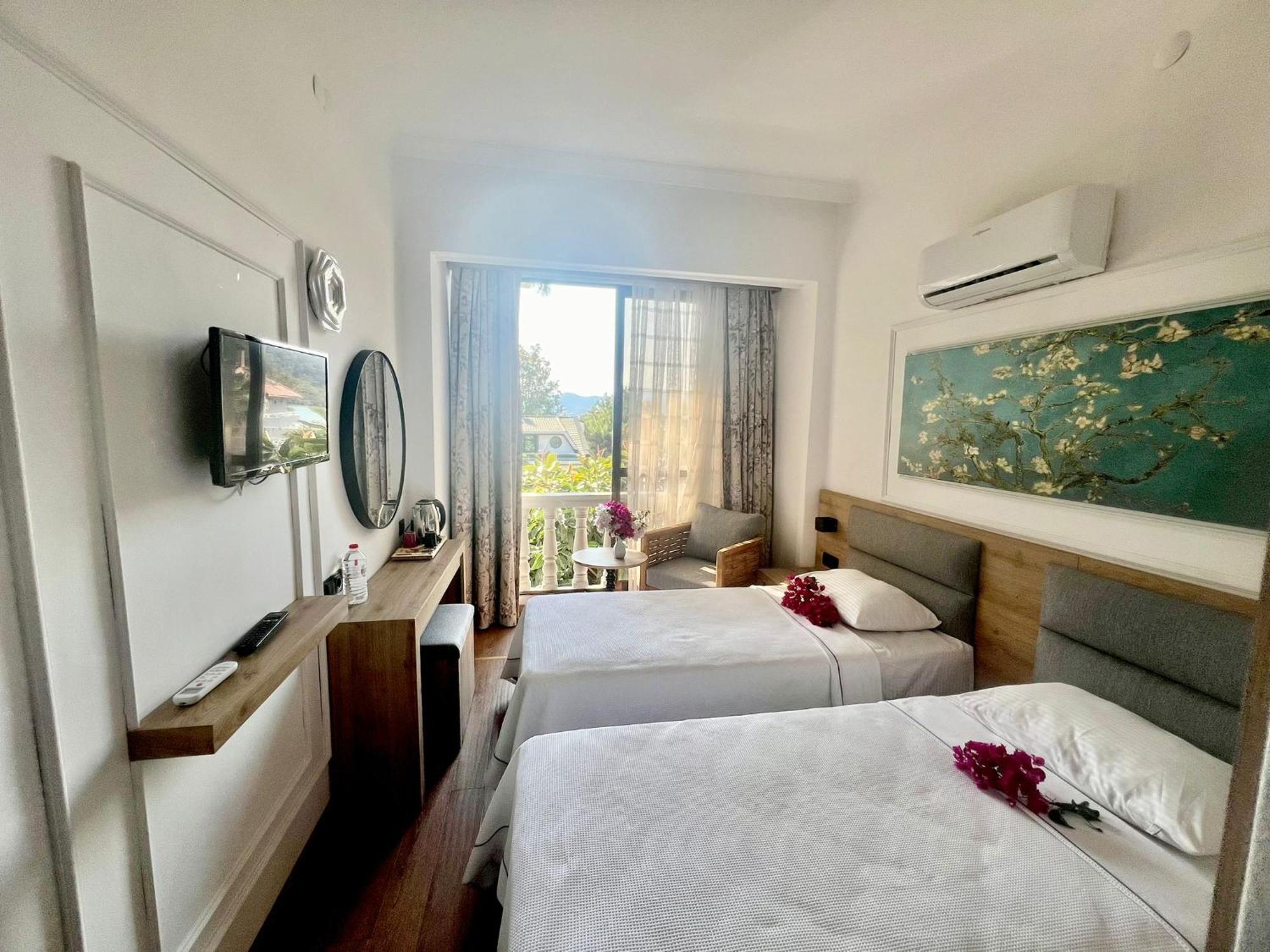 Carikci Hotel マルマリス エクステリア 写真